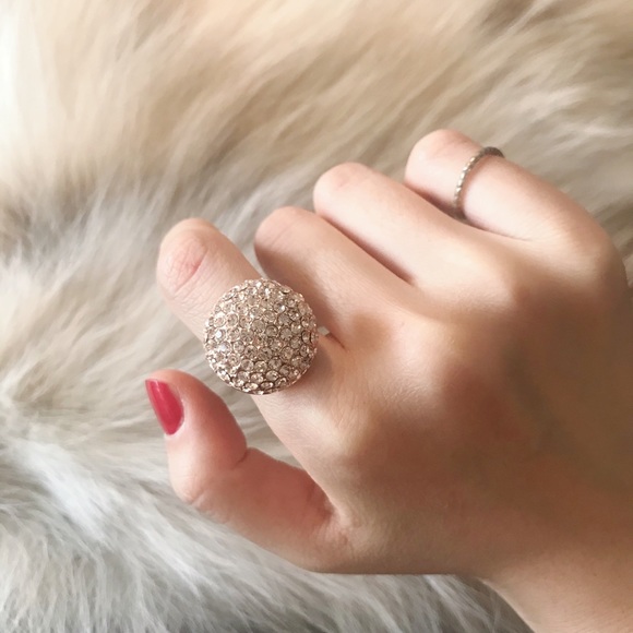 💍 Rose gold adjustable ring with crystals - Picture 2 of 4